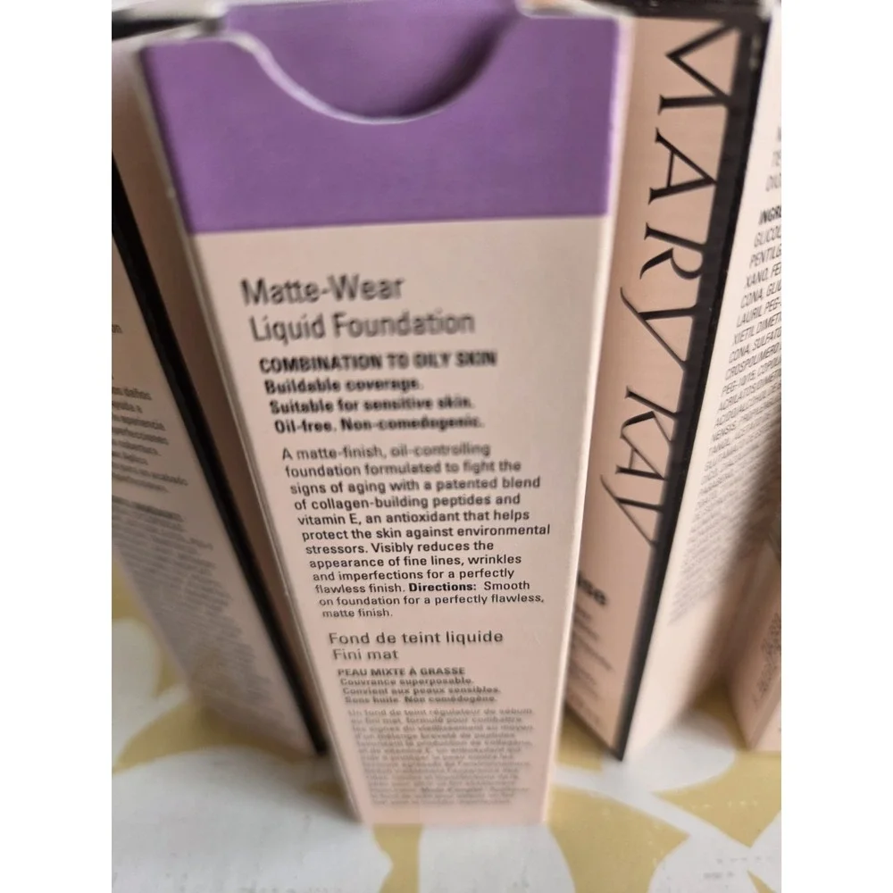 Marykay Timewise Luquid Foundation Ivory (2) Matte (2) Luminous 1 Fl.oz